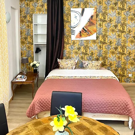 Art Apparts coeur de ville Béziers Extérieur photo